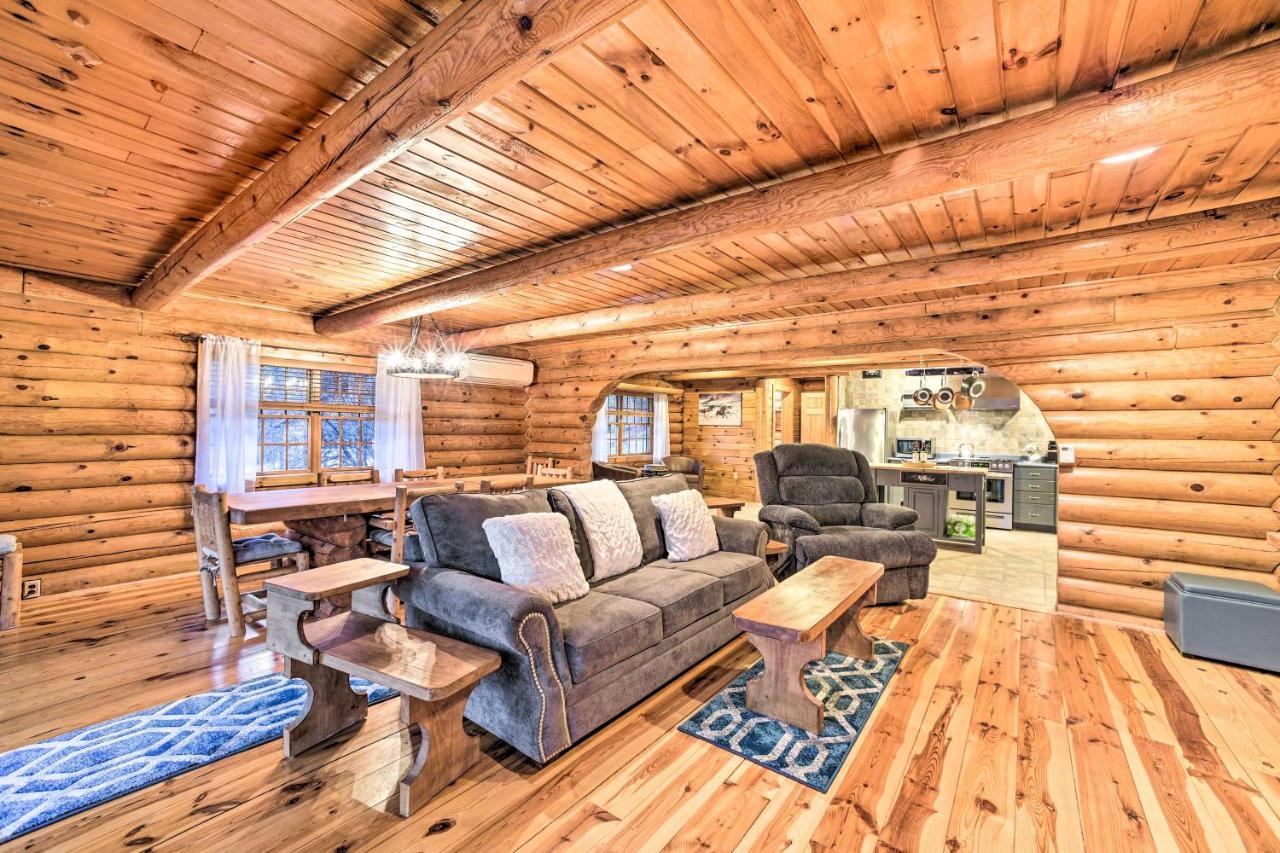 Spacious Cabin With Decks Near Saratoga Springs Middle Grove Luaran gambar